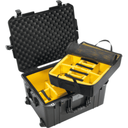 Valise Peli™ Air 1607 avec kit de cloisons Velcro, noire